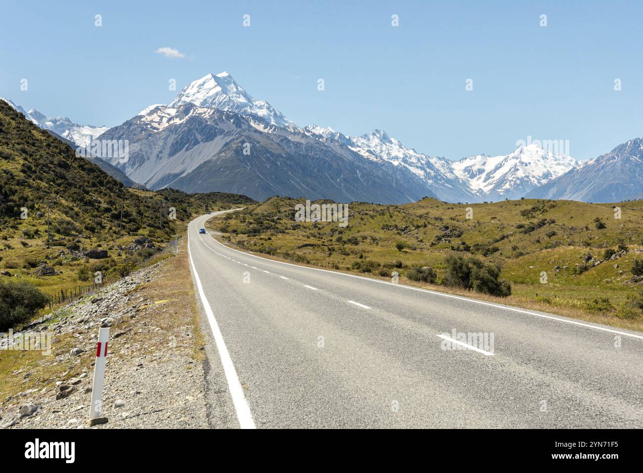 Landschaftlich schöner Blick auf die südlichen Alpen vom Eingang zum Aoraki National Park, Südinsel Neuseelands Stockfoto