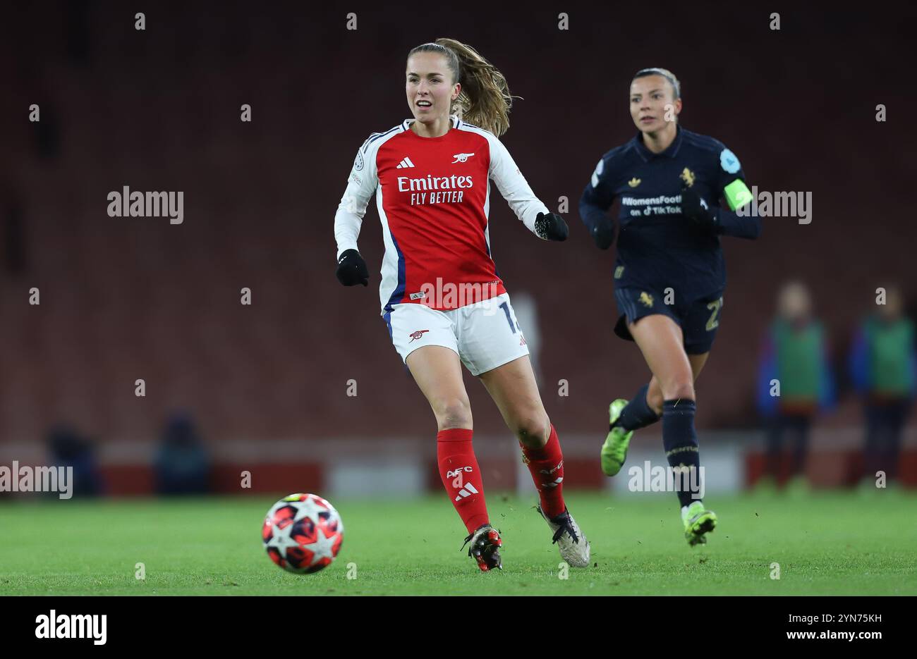 Lia Walti von Arsenal während des Gruppenspiels der UEFA Women's Champions League Gruppe C zwischen Arsenal und Juventus FC im Emirates Stadium in London am Donnerstag, den 21. November 2024. (Foto: Jade Cahalan | MI News) Credit: MI News & Sport /Alamy Live News Stockfoto