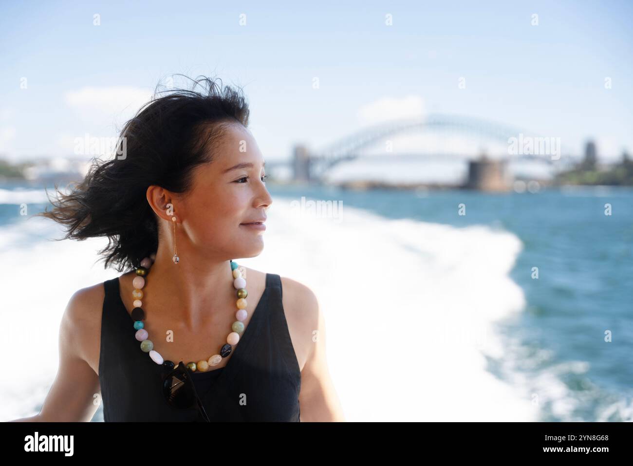 Frau auf einem Boot in Sydney, Australien. Stockfoto
