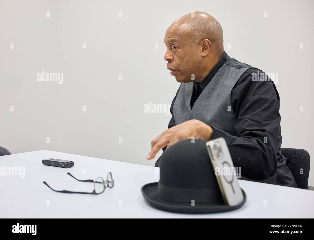 Wien, Österreich. November 2024. Stars auf der Vienna Comic Con - VIECC - Messe Wien in Wien, Österreich, am 23. November 2024. Michael WINSLOW - 20241123 PD19381 Credit: APA-PictureDesk/Alamy Live News Stockfoto