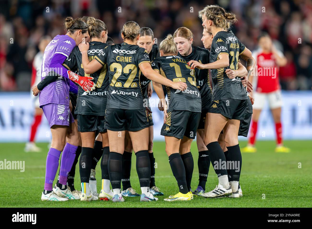 Melbourne, Australien. Mai 2024. Das Team der A-League Women All Stars vor dem Freundschaftsspiel zwischen A-League Women All Stars und Arsenal Women FC im Marvel Stadium. Sieg für Arsenal Women FC 1:0. (Foto: Olivier Rachon/SOPA Images/SIPA USA) Credit: SIPA USA/Alamy Live News Stockfoto