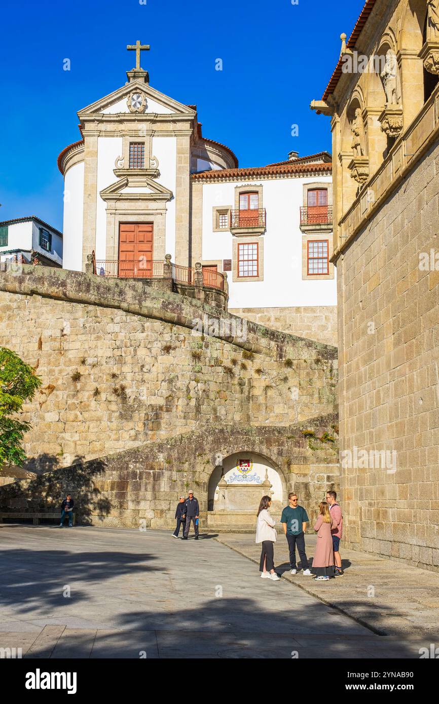 Portugal, Nordregion, Amarante, Platz der Republik, Kirche Sao Domingos Stockfoto