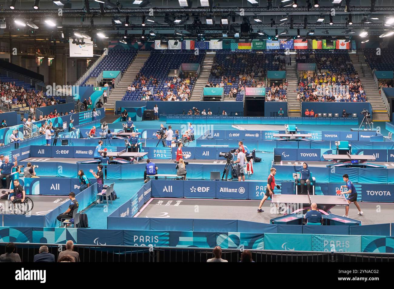 Frankreich, Paris, Paris 2024 Paralympische Spiele, Paris Sud Arena, Para Tischtennisspieler Stockfoto