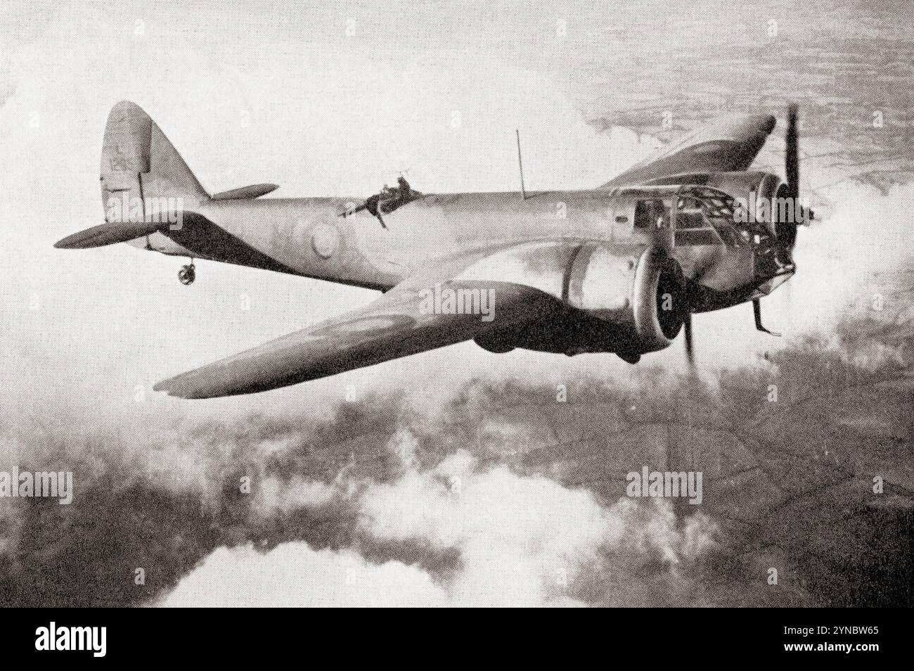 Ein Blenheim-Bomber im Flug während des Zweiten Weltkriegs. Aus Wings of war, veröffentlicht 1942. Stockfoto