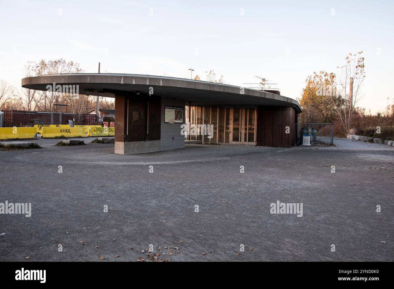 Einrichtungen Gebäude im Tommy Thompson Park in Scarborough, Toronto, Ontario, Kanada Stockfoto