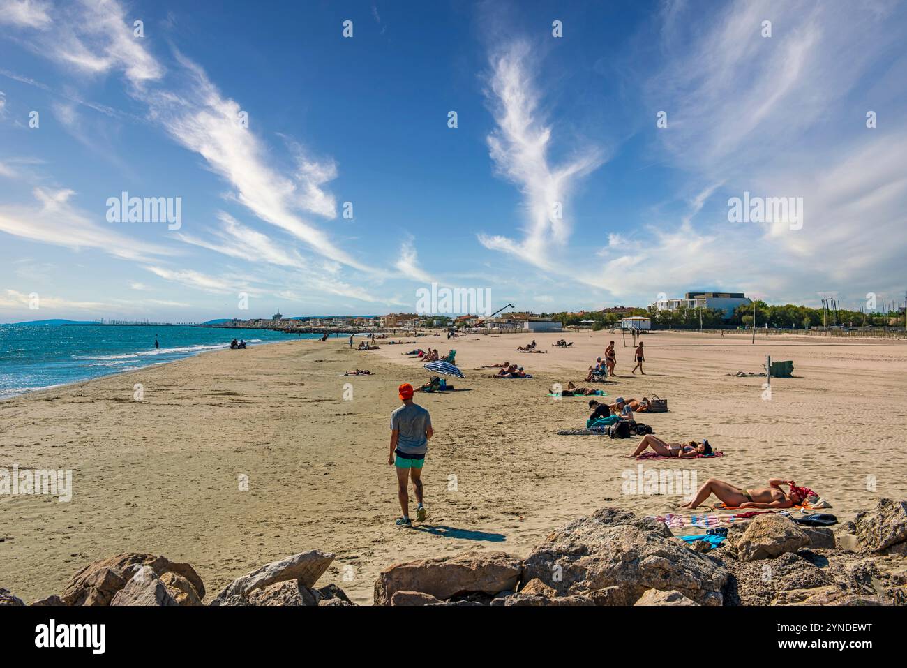 Carnon liegt auf einer Halbinsel am Mittelmeer und ist bekannt für seinen Yachthafen, seine Dünen und Strände im Süden Frankreichs Stockfoto