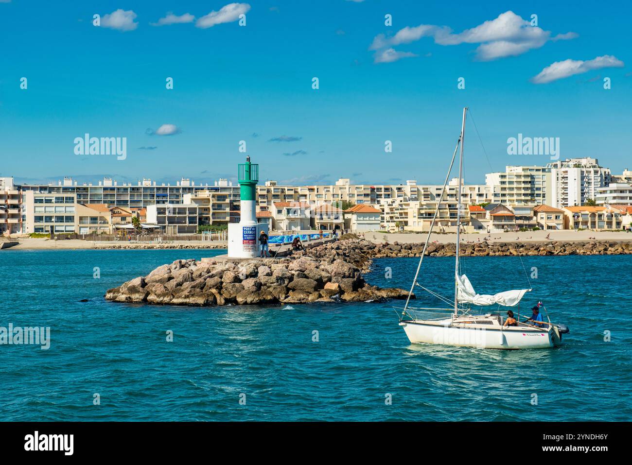 Carnon liegt auf einer Halbinsel am Mittelmeer und ist bekannt für seinen Yachthafen, seine Dünen und Strände im Süden Frankreichs Stockfoto