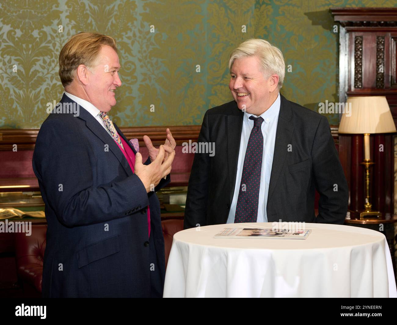 James Pembroke & Nick Newman, der Oldie des Jahres 2024 20.11.24 Stockfoto