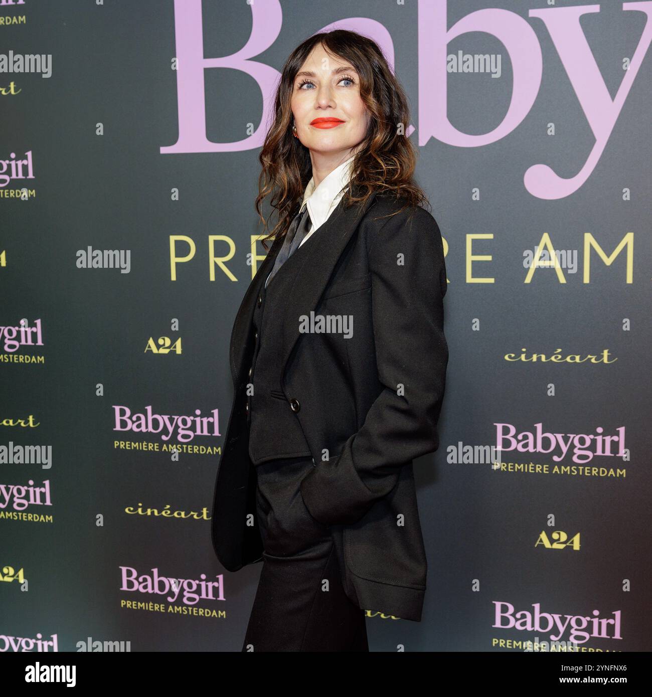 Amsterdam, Niederlande. Niederlande, 2024 2011-11-25 18:43:30 NLD/Amsterdam/20241125 - niederländische Premiere BabygirlBild: Carice van HoutenPhotographer: NL Beeld / ArjoFrank Fotografie Credit: NL Beeld / Arjo Frank Credit: NL Beeld/Alamy Live News Stockfoto