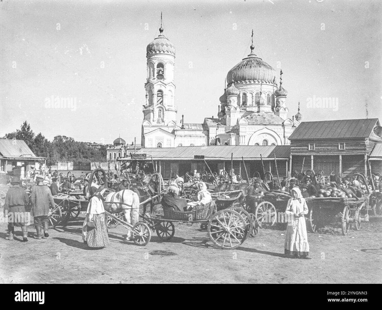 Kathedrale der Dormition des Theotokos in Bijsk Vintage-Foto. Stockfoto