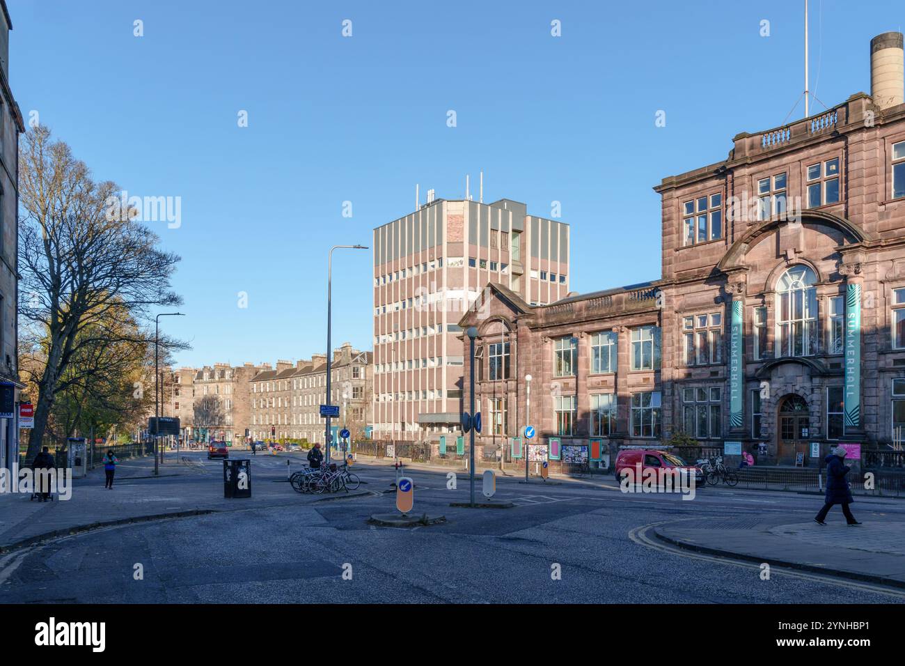 Edinburgh, Schottland, Großbritannien - Summerhall Kunstkomplex und Veranstaltungsort. Ehemalige Royal School of Veterinary Studies an der Universität Edinburgh Stockfoto