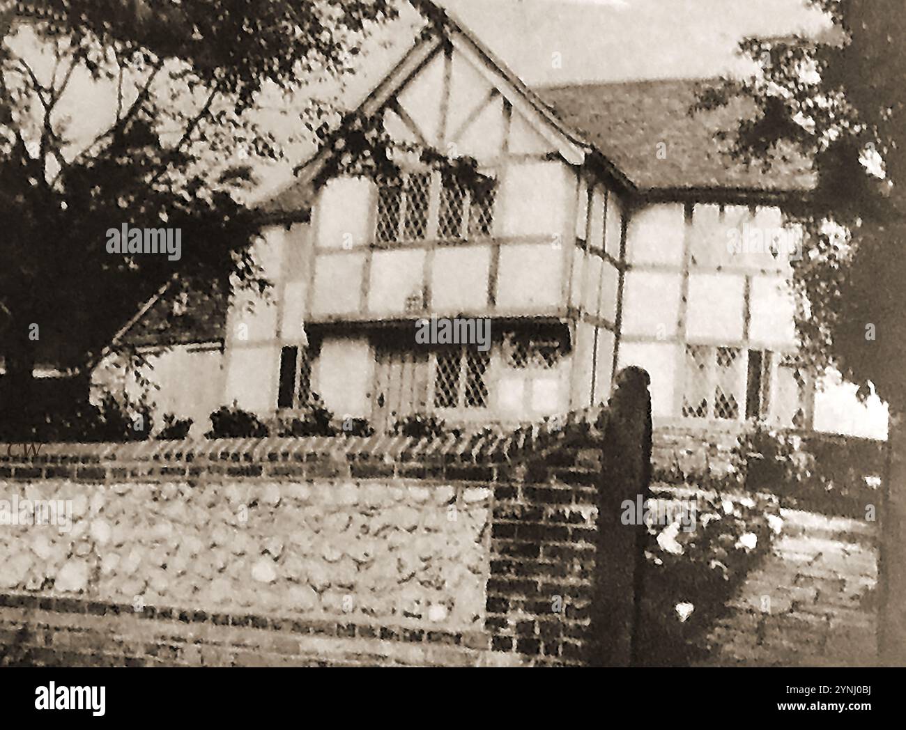 1940er Jahre Großbritannien - Ein Mock Tudor Heim Stockfoto