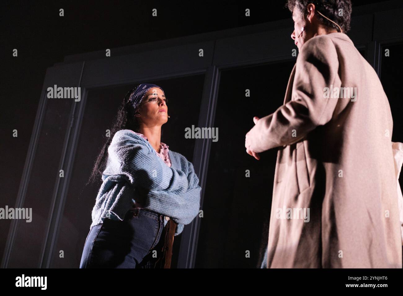 Madrid, Spanien. November 2024. A Moment from 'Alan, the Musical', eine Geschichte, die auf realen Ereignissen über Mobbing und Transphobie im Reina Victoria Theatre in Madrid basiert 26. November 2024 Spanien Credit: SIPA USA/Alamy Live News Stockfoto