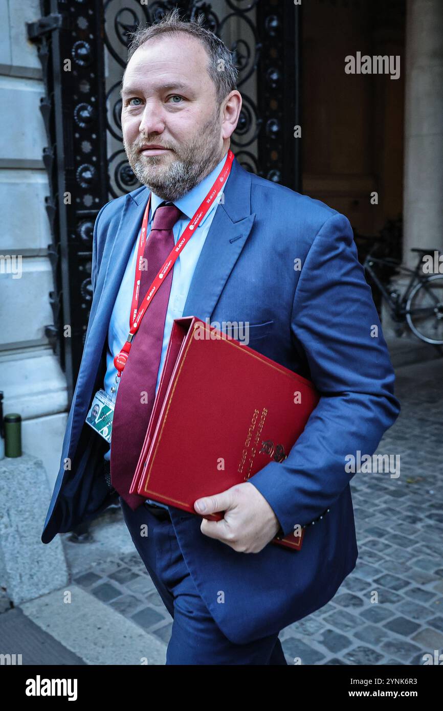 London, Großbritannien. November 2024. Ian Murray, Staatssekretär für Schottland, Abgeordneter Edinburgh South. Minister der Labour Party-Regierung des Vereinigten Königreichs nehmen heute Morgen an der Kabinettssitzung in der Downing Street Teil. Credit: Imageplotter/Alamy Live News Stockfoto