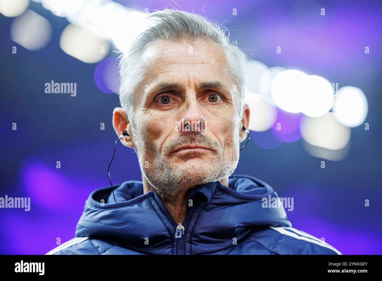 firo: 23. November 2024, Fußball, 2. Liga, 2. Bundesliga, Saison 2024/2025, HSV Hamburg Hamburg - Schalke 04 Trainer Kees van Wonderen (FC Schalke 04) Porträt, Stockfoto