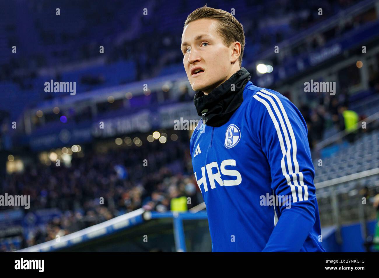 firo : 23.11.2024, Fußball, 2. Liga, 2. Bundesliga, Saison 2024/2025, HSV Hamburg Hamburg - Schalke 04 Ron-Thorben Hoffmann (FC Schalke 04) Porträt, Stockfoto