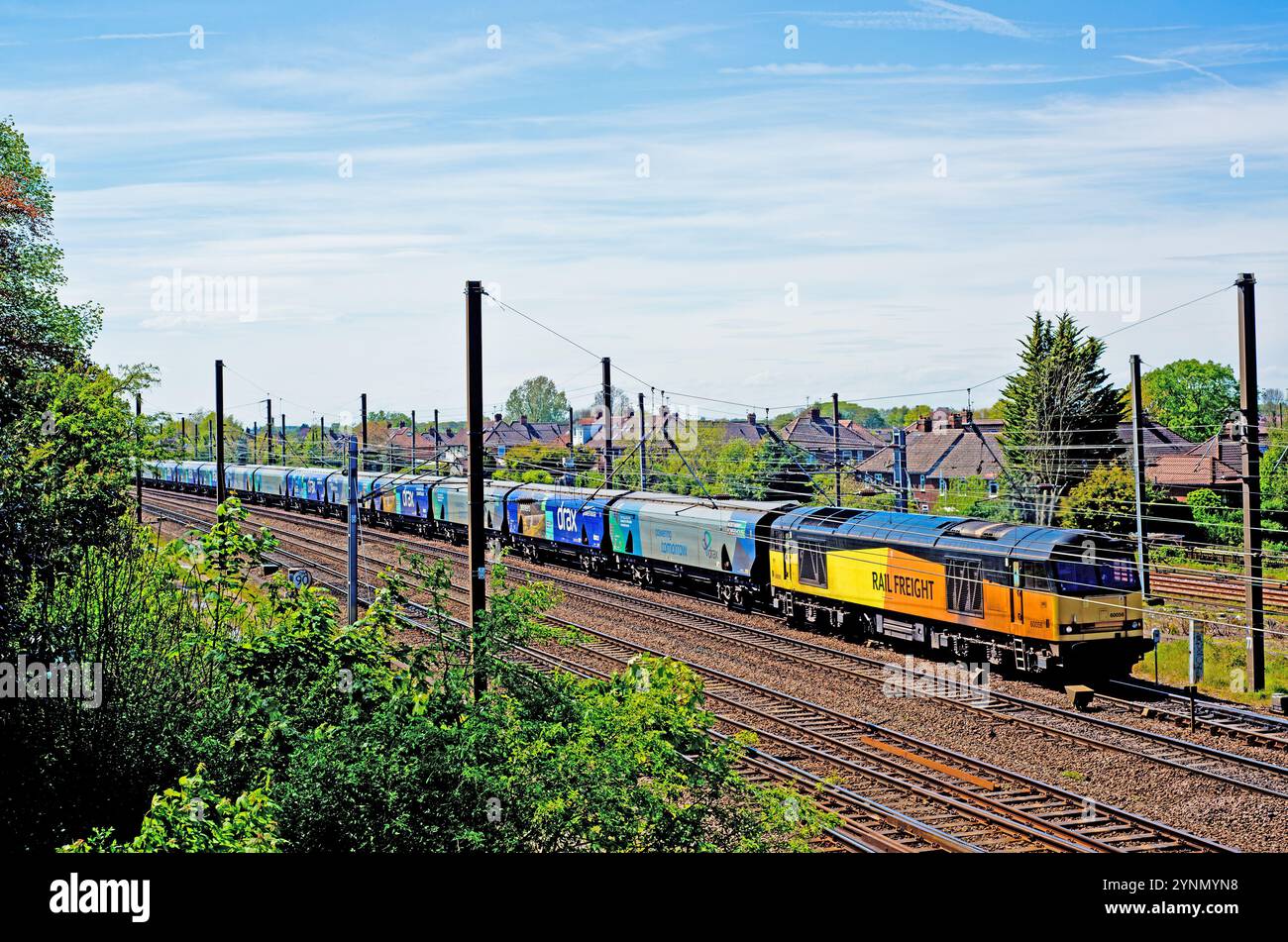 Klasse 60066 im Biomassezug in Holgate, York, Yorkshire, England, 30. April 2024 Stockfoto