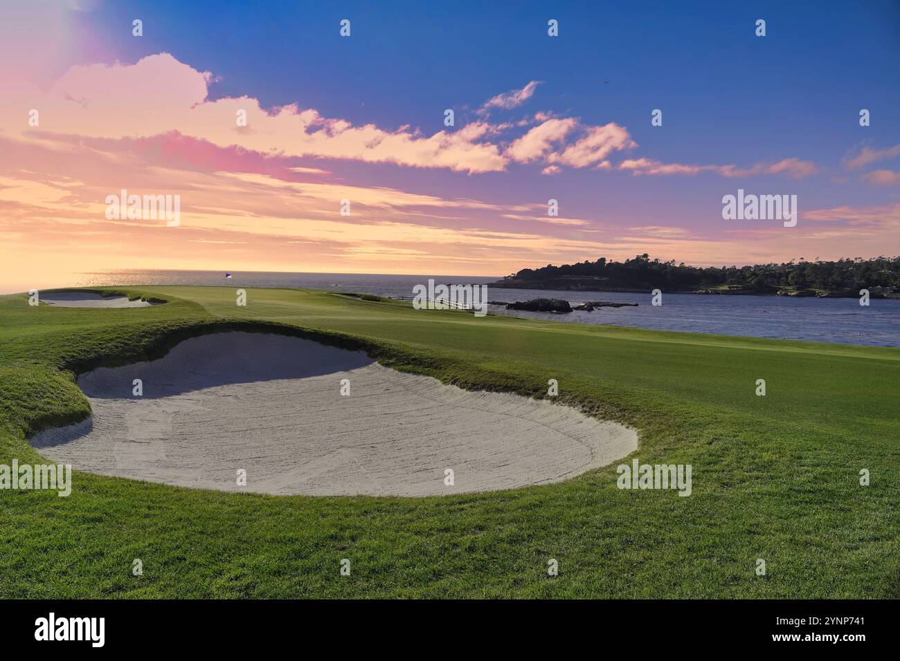 Pebble Beach, Monterey Peninsula, Kalifornien USA - 2024 das 6. Loch in Pebble Beach Golf Links am Ende des Taylor Made Invitational 2024 Stockfoto