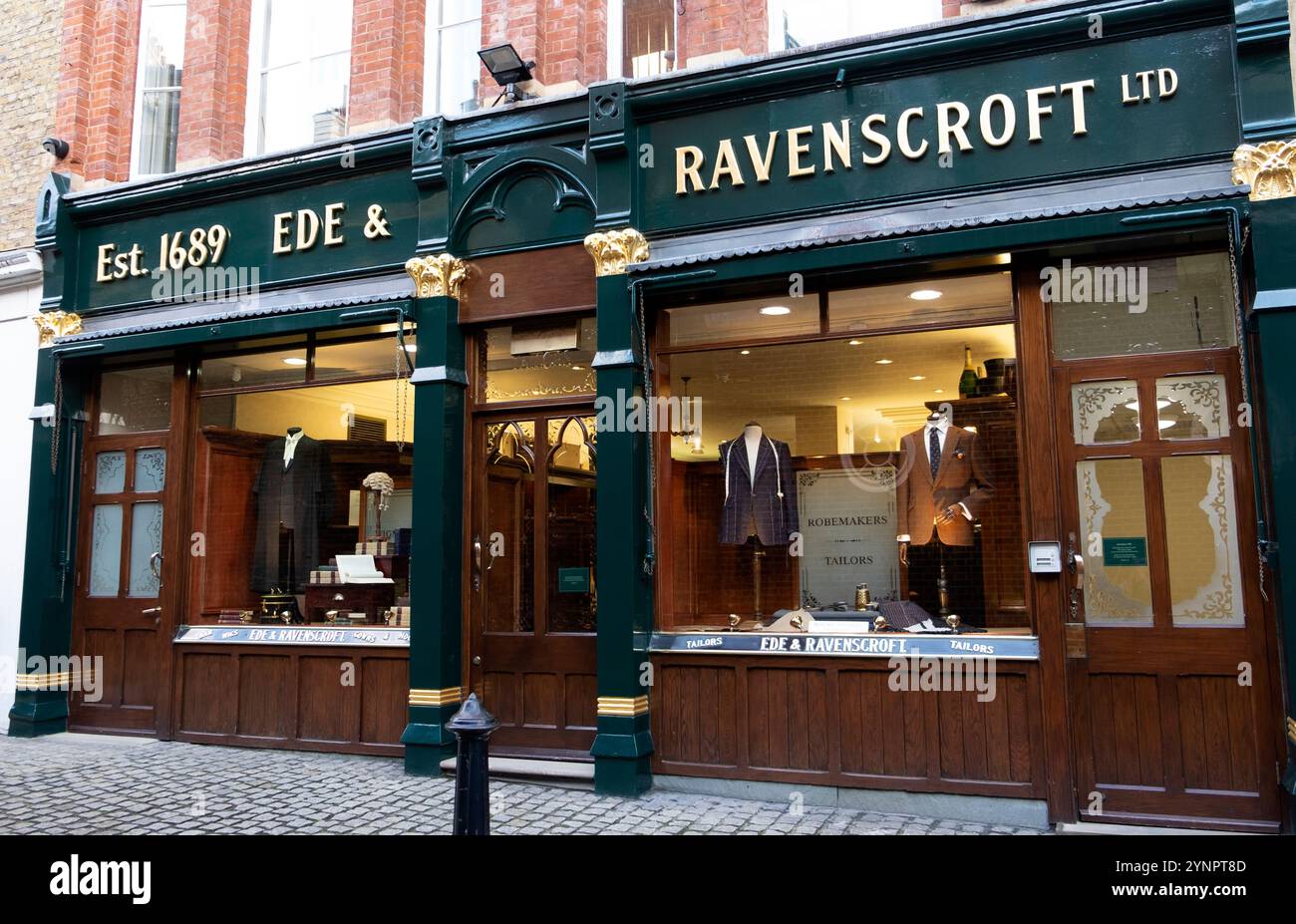 EDE & Ravenscroft Richter Barrister Perücken Perücken Perücken Perücken und Legal Schneider auf der Chancery Lane Außenansicht des Geschäfts London England WC2 KATHY DEWITT Stockfoto