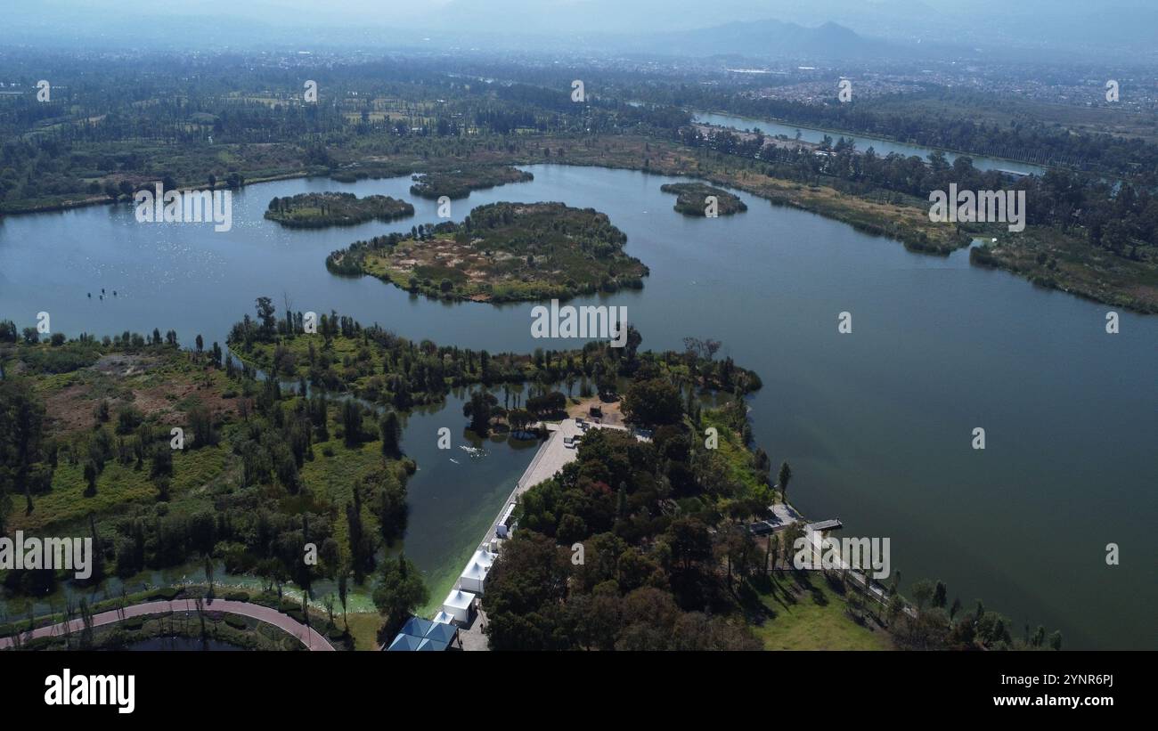 Aus der Vogelperspektive des Xochimilco Ecological Park, ein Naturschutzgebiet der Ejidos von Xochimilco und San Gregorio Atlapulco. Ein Drittel des Parks ist Stockfoto