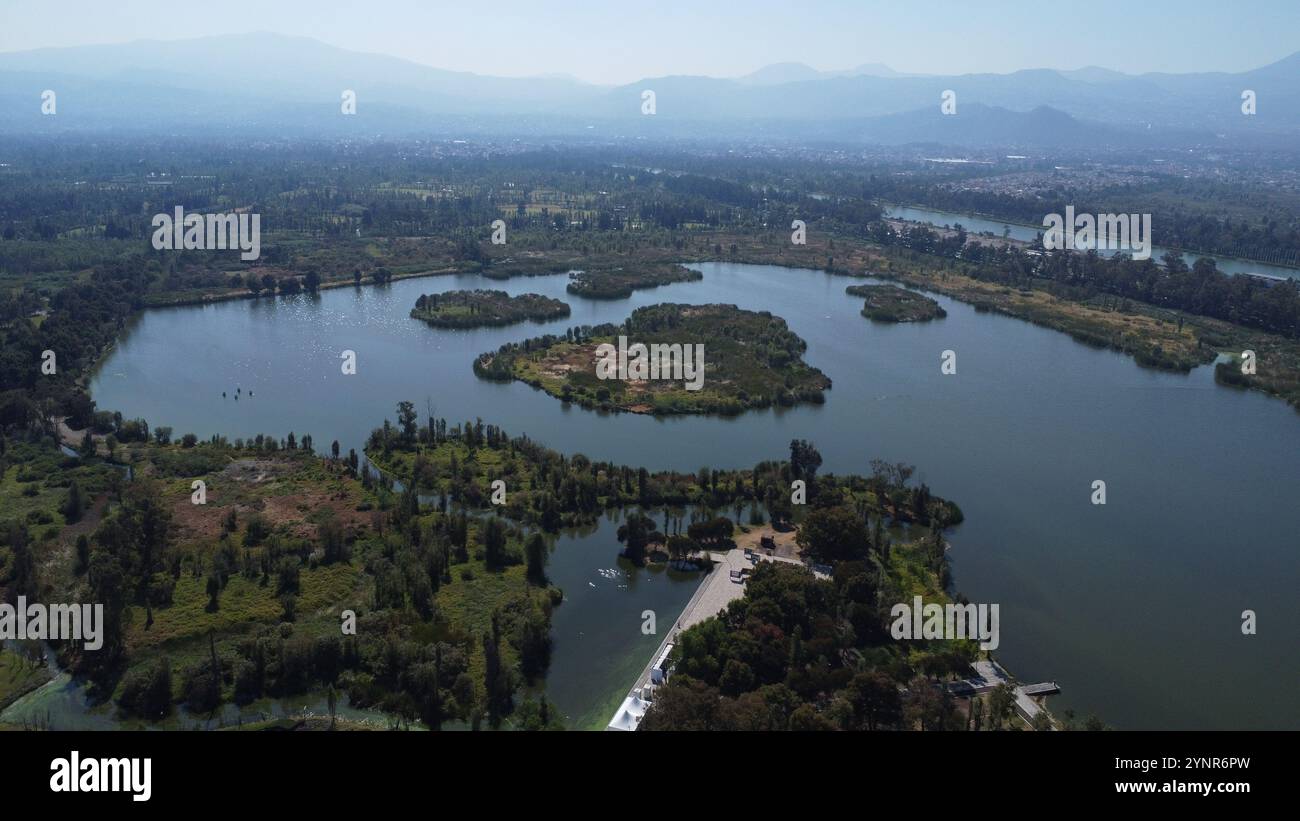 Aus der Vogelperspektive des Xochimilco Ecological Park, ein Naturschutzgebiet der Ejidos von Xochimilco und San Gregorio Atlapulco. Ein Drittel des Parks ist Stockfoto