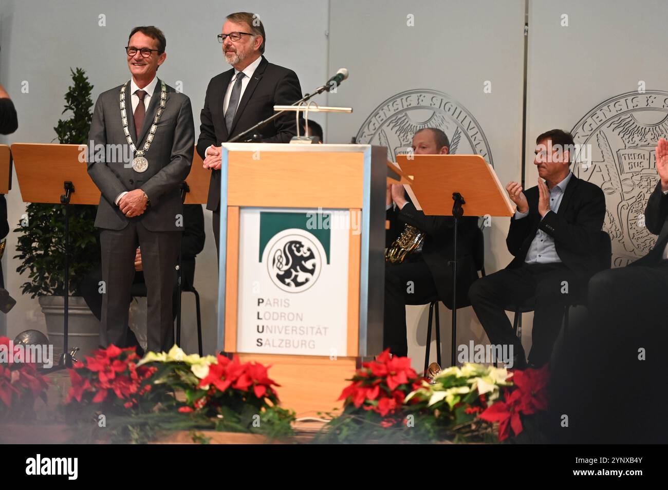 Einweihung, neuer Rektor, Prof Dr. Bernhard Fügenschuh, Paris Lodron Universität, Salzburg, Manfred Siebinger *** Einweihung, neuer Rektor, Prof Dr. Bernhard Fügenschuh, Paris Lodron Universität, Salzburg, Manfred Siebinger Stockfoto