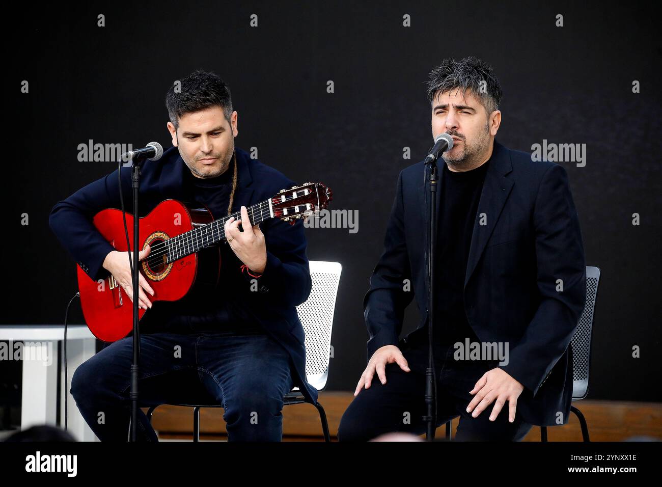 Sevilla, Andalusien, Spanien. November 2024. David Munoz, Jose Manuel Munoz aus Estopa nimmt 2023 am 27. November 2024 im Kulturzentrum „˜Real Fabrica de Artilleria“ in Sevilla, Spanien, Teil (Foto: © Jack Abuin/ZUMA Press Wire). Nicht für kommerzielle ZWECKE! Stockfoto