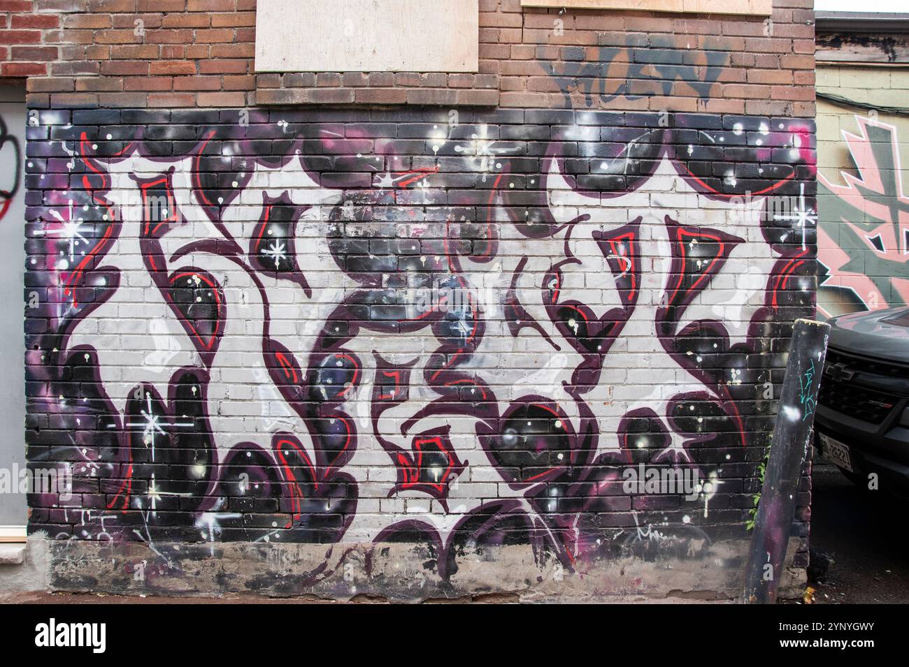 Roboter schrieb ein Wandbild auf der Alex Faulkner Lane in Etobicoke, Toronto, Ontario, Kanada Stockfoto