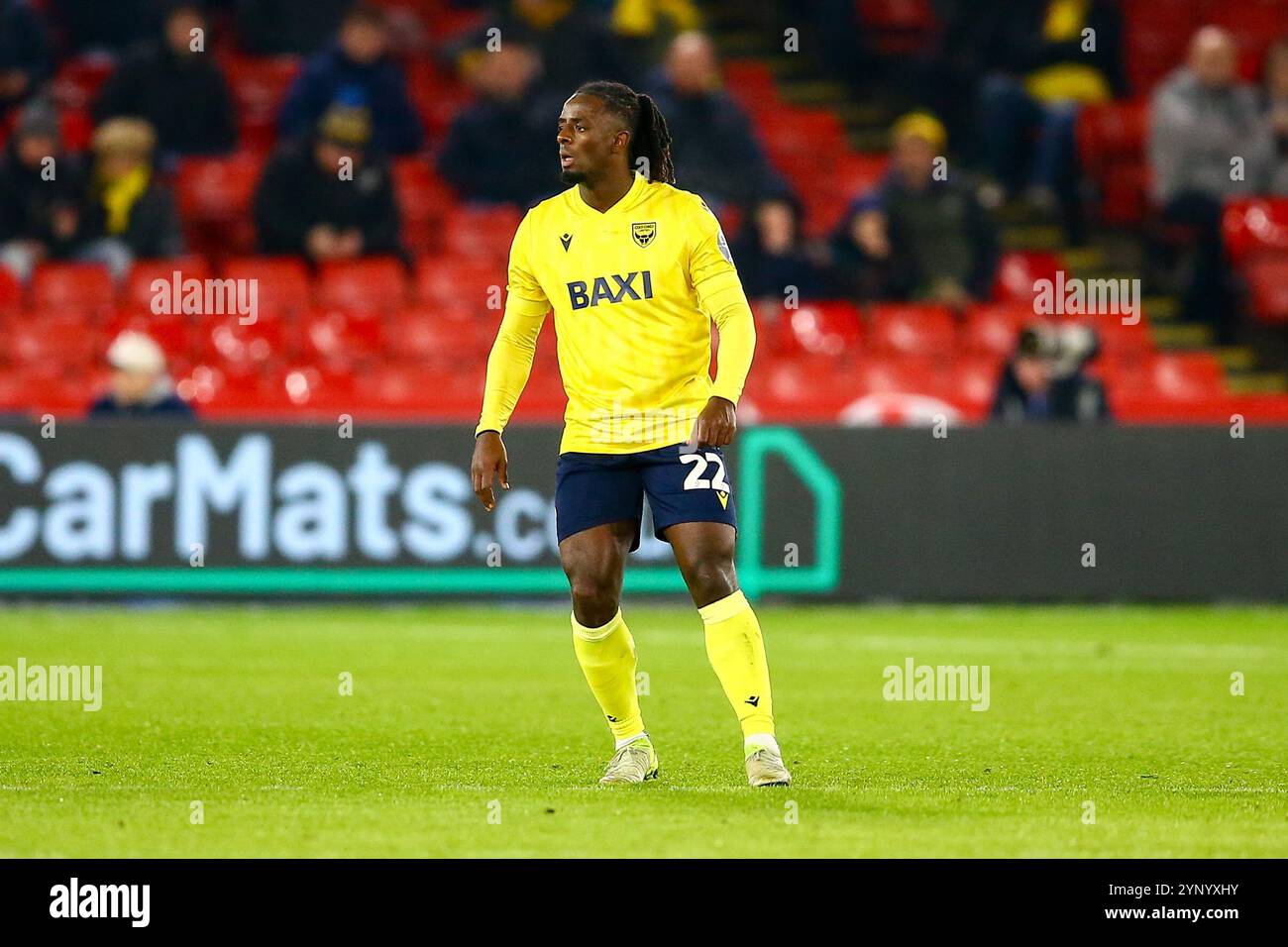 Bramall Lane, Sheffield, England - 26. November 2024 Greg Leigh (22) von Oxford United - während des Spiels Sheffield United gegen Oxford United, EFL Championship, 2024/25, Bramall Lane, Sheffield, England - 26. November 2024 Credit: Arthur Haigh/WhiteRosePhotos/Alamy Live News Stockfoto