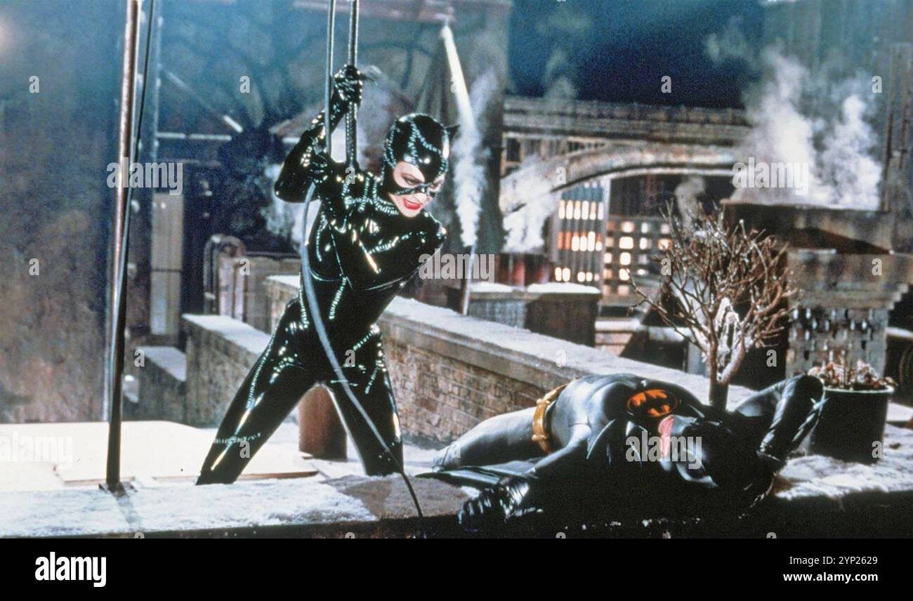 BATMAN KEHRT 1992 Warner Bros. Mit Michelle Pfeiffer als Selina Kyle/Catwoman und Michael Keaton als Bruce Wayne/Batman ZURÜCK Stockfoto
