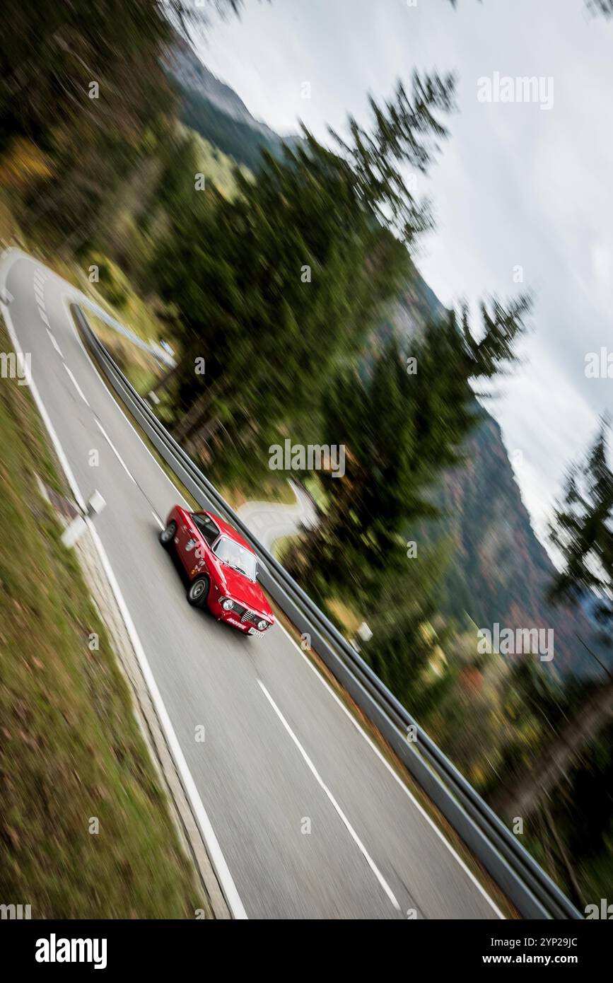 Klassischer Alfa Romeo Bertone GTV beim Classic Car Race, Jochpass Oldtimer Memorial, Deutschland Stockfoto