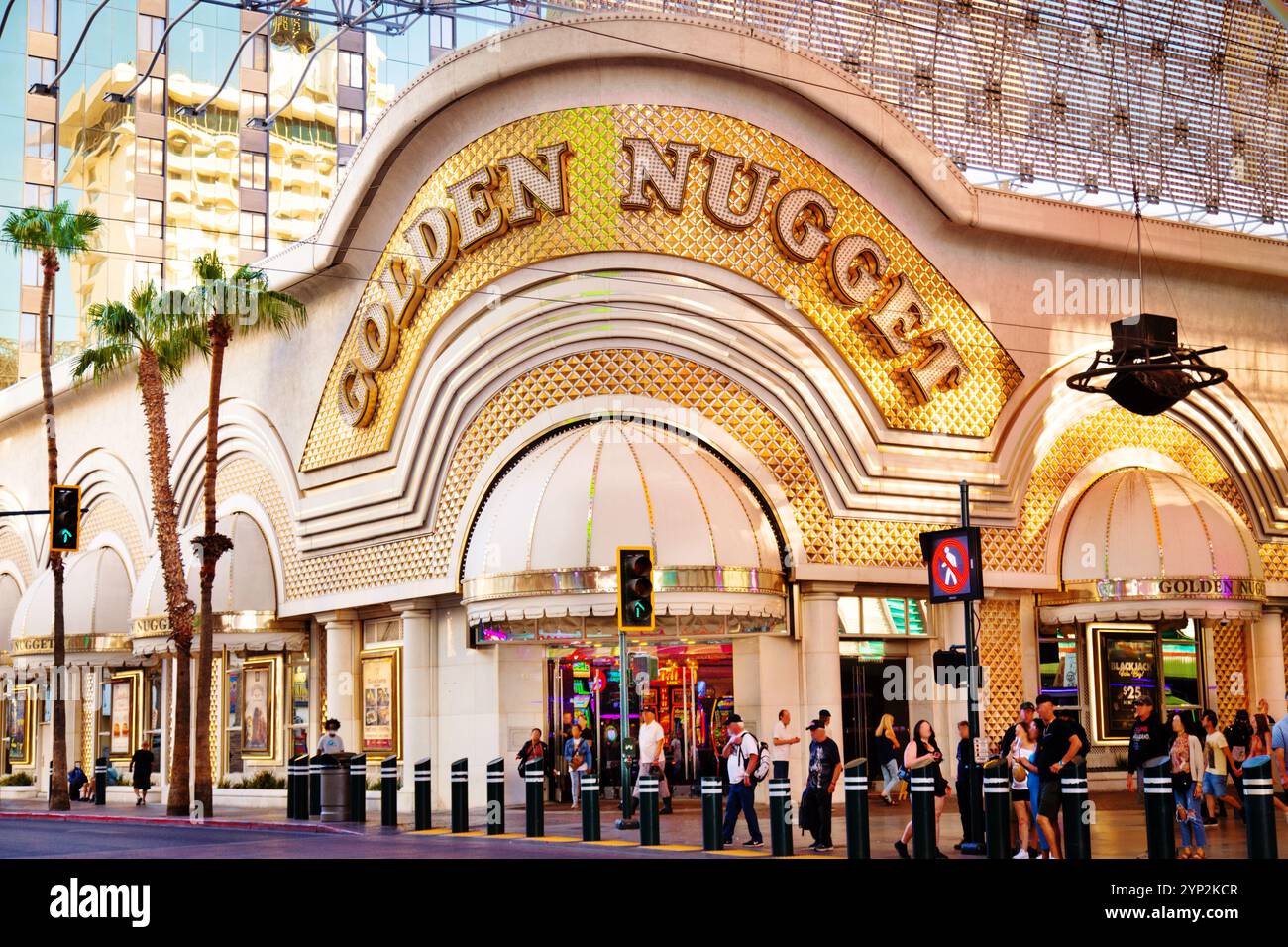 Das historische Golden Nugget Casino and Hotel, Teil der Fremont Street Experience, Las Vegas, Nevada, Vereinigte Staaten von Amerika, Nordamerika Stockfoto