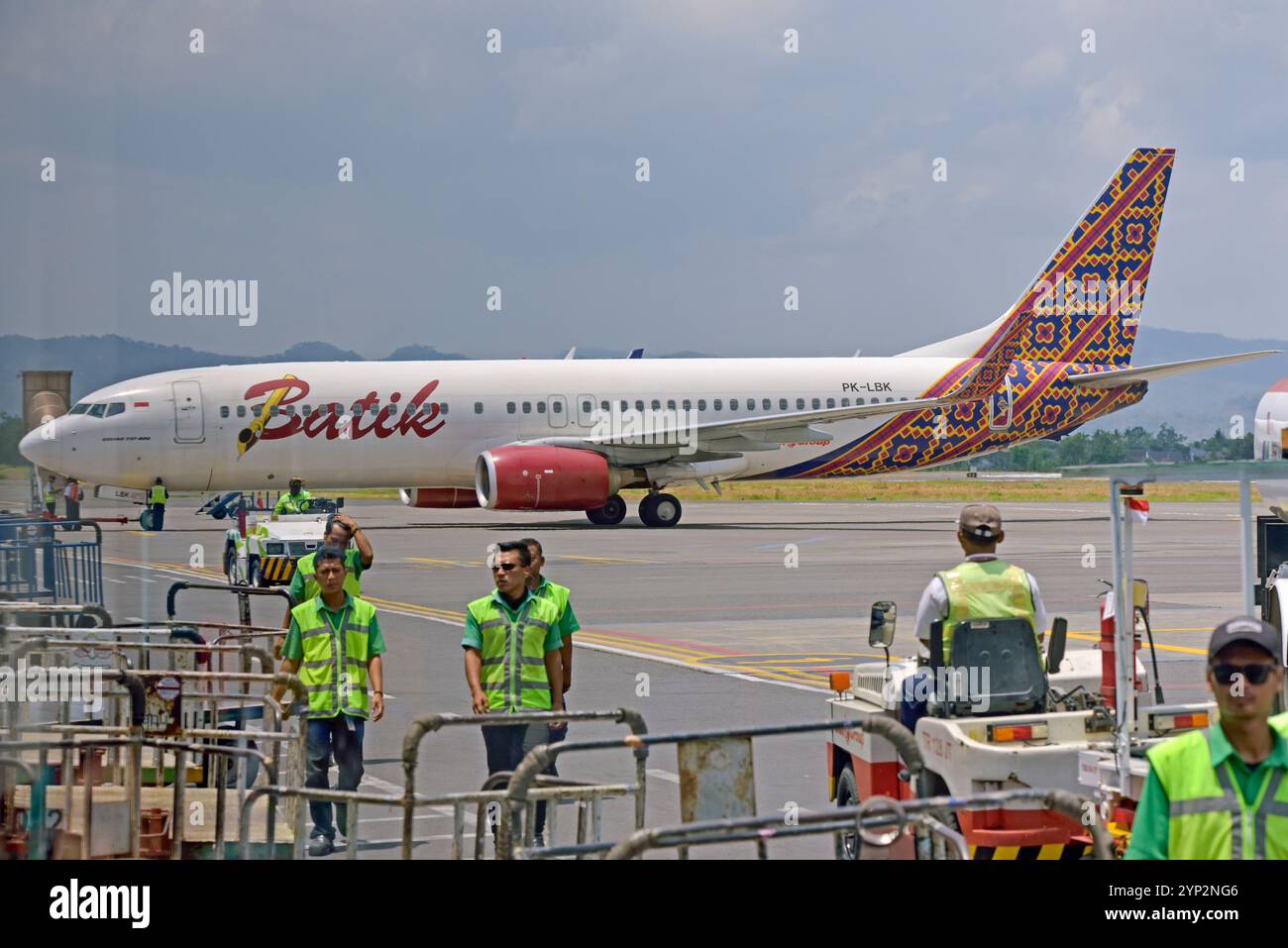 Flugzeug der Batik Air Compagny auf dem Rollweg, Adisutjipto International Airport, Yogyakarta, Java Island, Indonesien, Südostasien, Asien, Asien Stockfoto