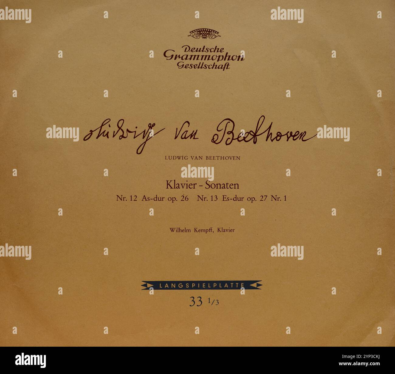 Plattencover aus Vintage-Vinyl. Ludwig van Beethoven, Klaviersonaten Nr. 12 in A-Dur op. 26, Nr. 13 es-Dur op. 27 Nr. 1. Wilhelm Kempff, 1953 Stockfoto
