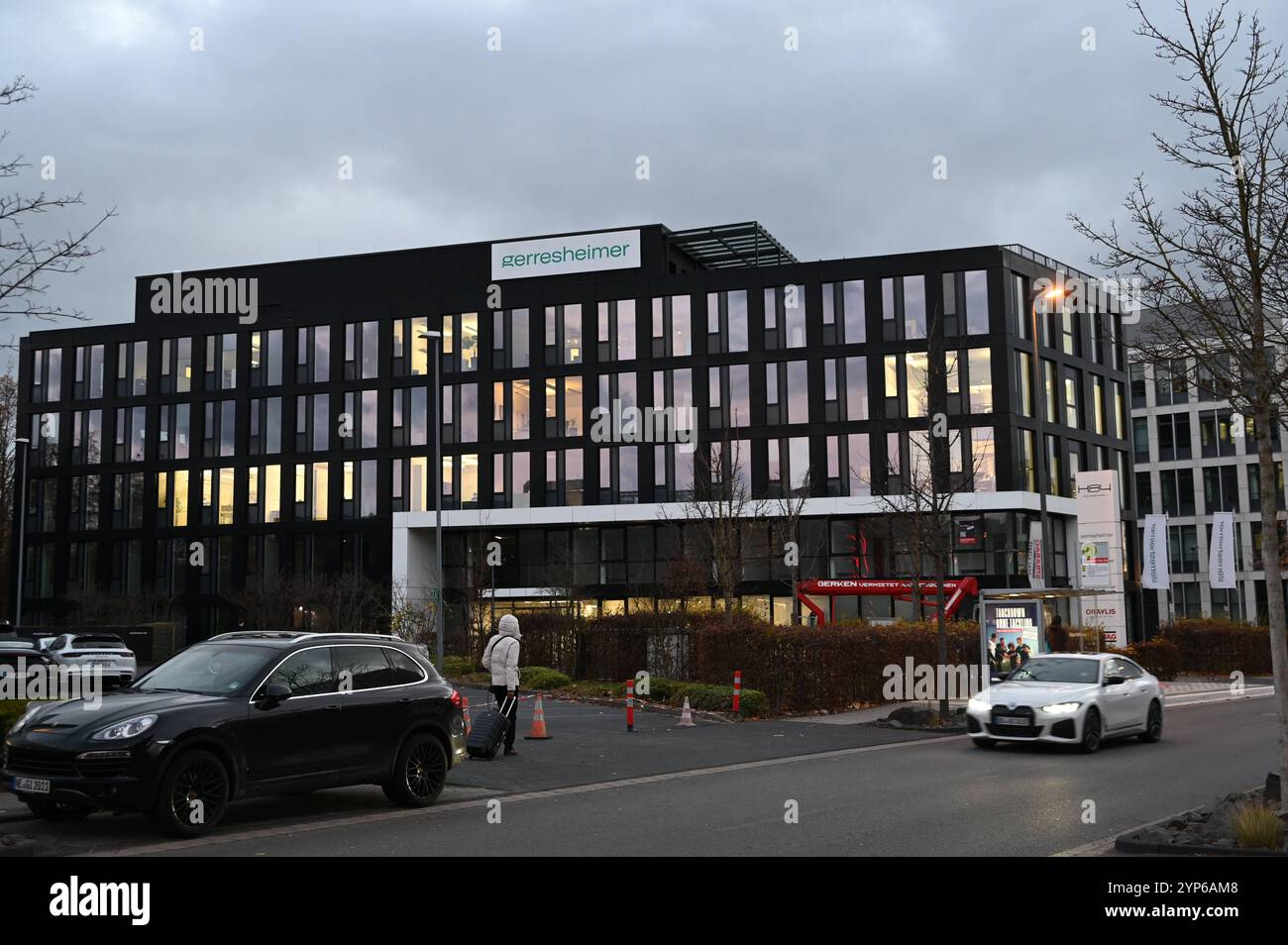 Die GERRESHEIMER AG Konzernzentrale, allgemein, Feature, Randmotiv, Symbolfoto Aussenansicht, Logo, am 28.11.2024 i Düsseldorf A *** GERRESHEIMER AG Konzernzentrale, allgemein, Feature, Randmotiv, Symbolfoto Außenansicht, Logo, am 28 11 2024 i Düsseldorf A Stockfoto