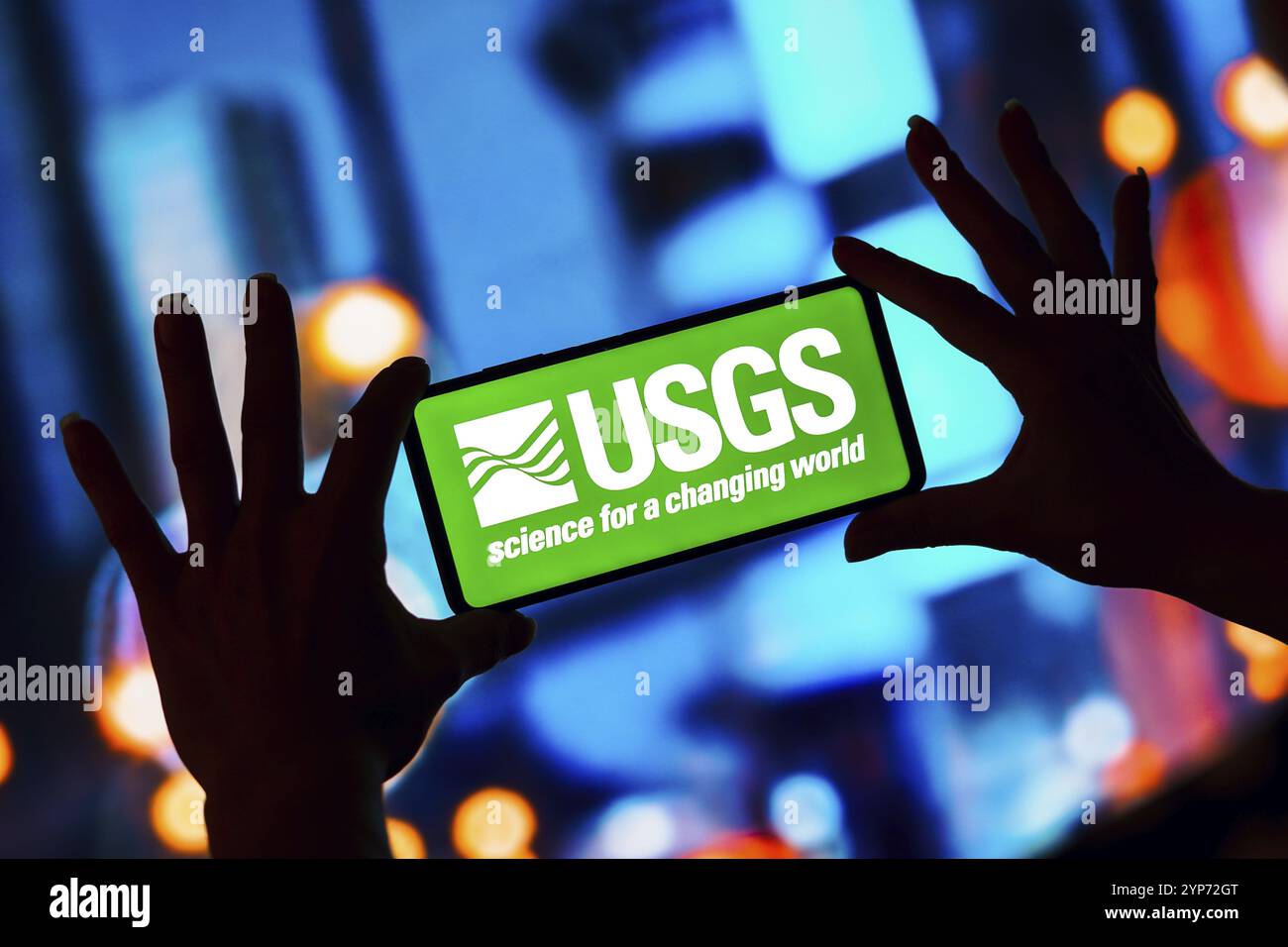 In dieser Abbildung wird das Logo des United States Geological Survey (USGS) auf einem Smartphone-Bildschirm angezeigt Stockfoto