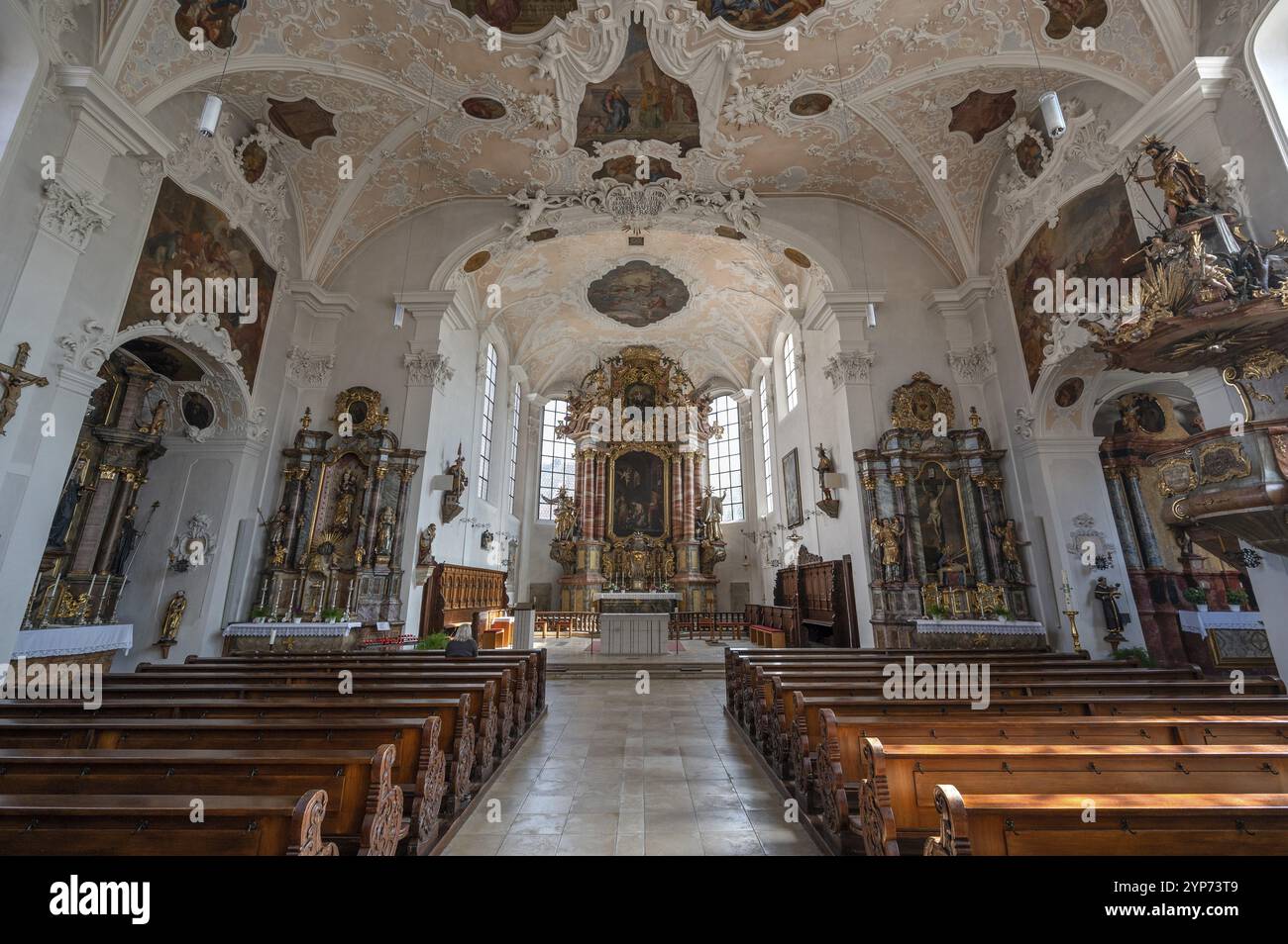 Inneres der Pfarrkirche St. Johannes des Täufers, 1475 als gotische Kirche erbaut, Barockzeit von 1732 bis 1755, Hiltpoltstein, Mittelfranken Stockfoto