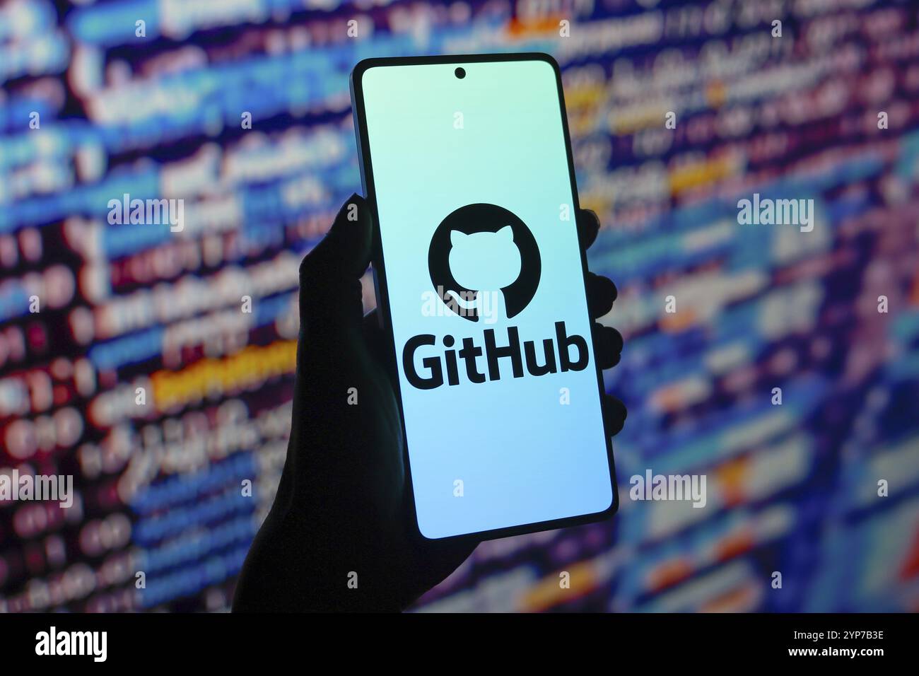 In dieser Abbildung wird das GitHub-Logo auf einem Smartphone-Bildschirm angezeigt Stockfoto