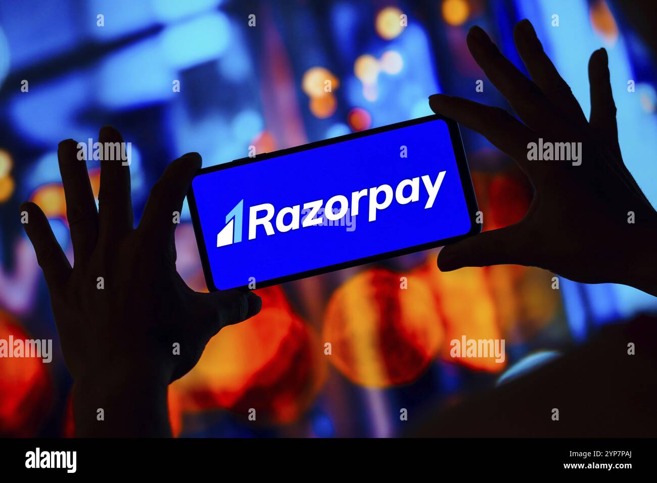 In dieser Abbildung wird das Razorpay-Logo auf einem Smartphone-Bildschirm angezeigt Stockfoto