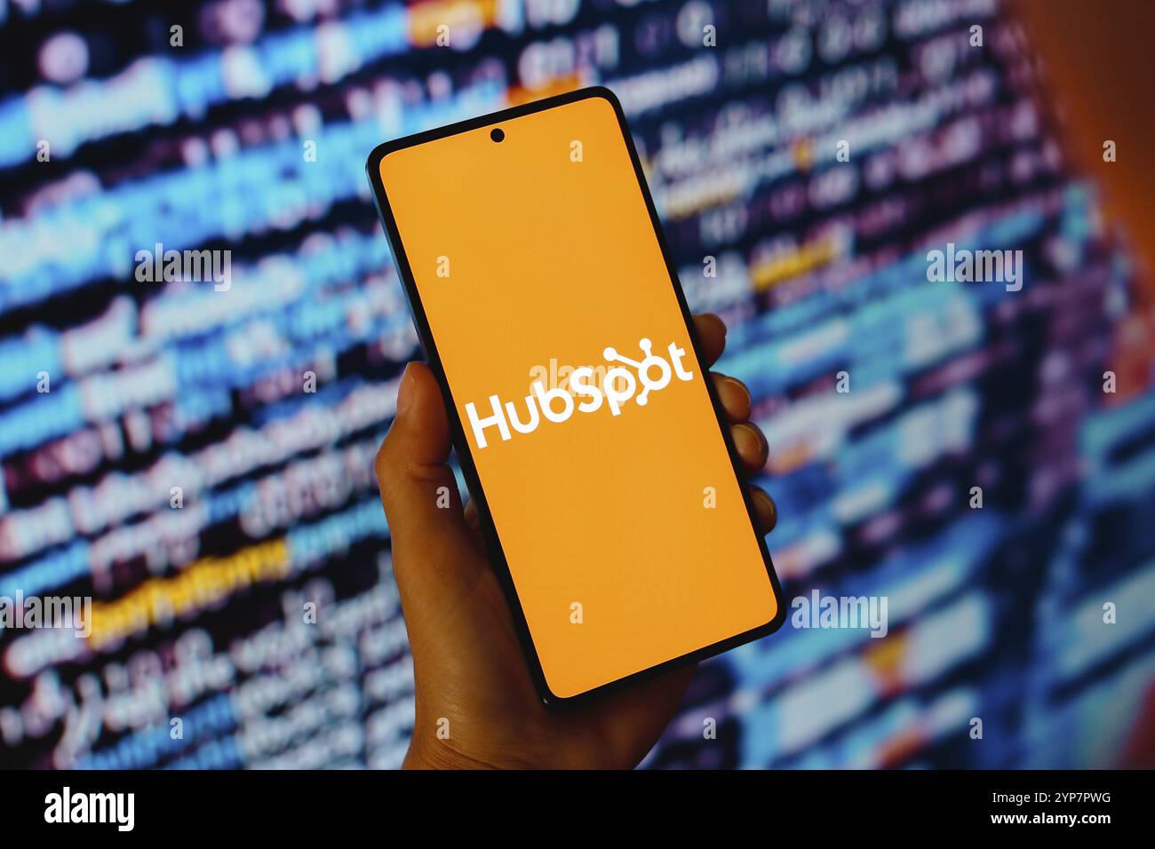 Das Logo wird auf dem Smartphone-Bildschirm angezeigt Stockfoto