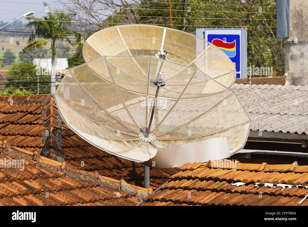 Die brasilianische Regierung nimmt das analoge Signal aus der Luft und implementiert das digitale Fernsehsignal Stockfoto