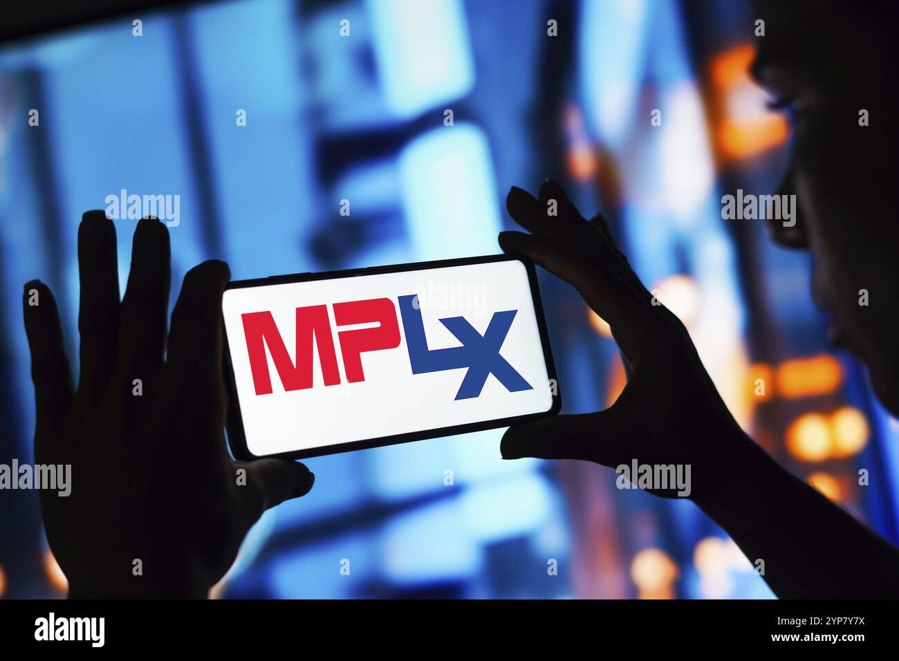 In dieser Abbildung wird das MPLX LP-Logo auf einem Smartphone angezeigt Stockfoto