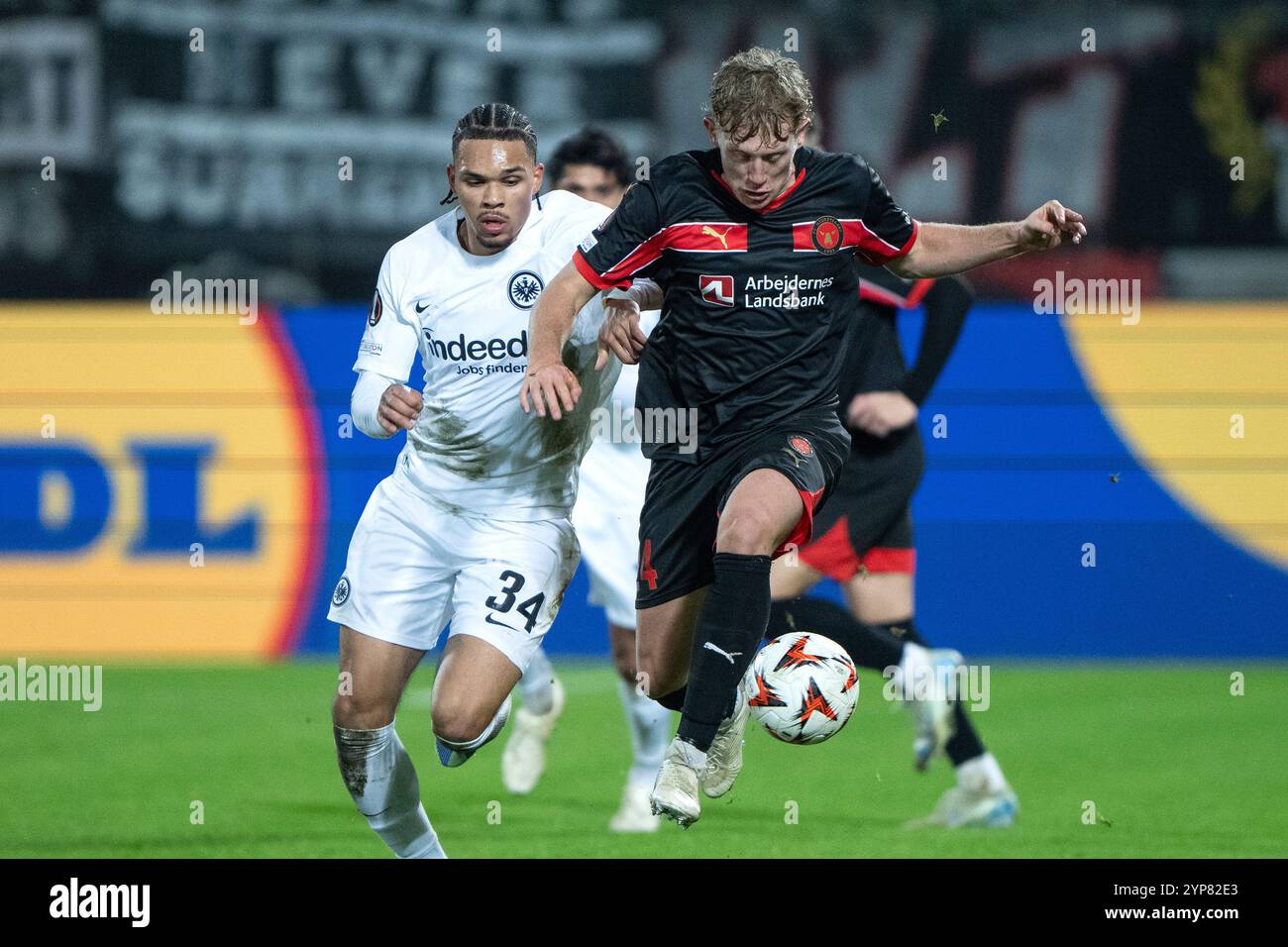 Herning, Dänemark. November 2024. Der FC Midtjylland Oliver Soerensen im Spiel der UEFA Europa League zwischen dem FC Midtjylland und Eintracht Frankfurt in der MCH Arena in Herning am Donnerstag, den 28. November 2024. (Foto: Bo Amstrup/Ritzau Scanpix) Credit: Ritzau/Alamy Live News Stockfoto
