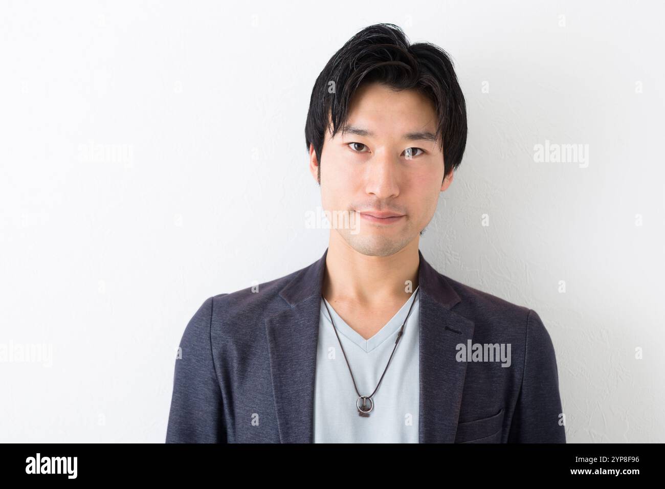 Junger männlicher Oberkörper Stockfoto