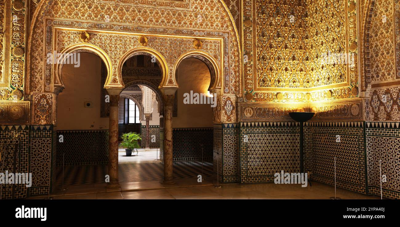 Sevilla alcazar palast  Fotos und  Bildmaterial in hoher Auflösung ...