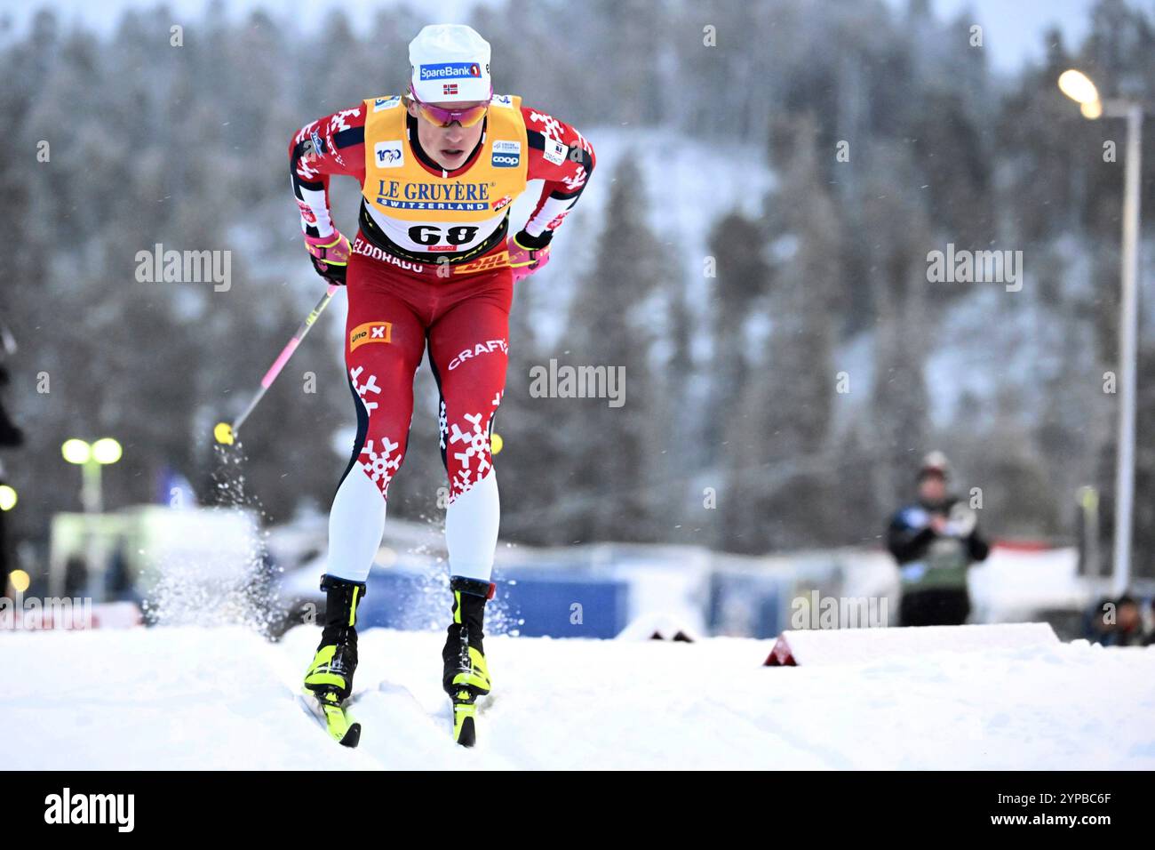 Norway's Johannes Høsflot Klæbo competes in a men's Interval Start 10km during the Cross Country World Cup, in Kuusamo, Finland, Friday, Nov. 29, 2024. (Markku Ulander/Lehtikuva via AP) Stockfoto