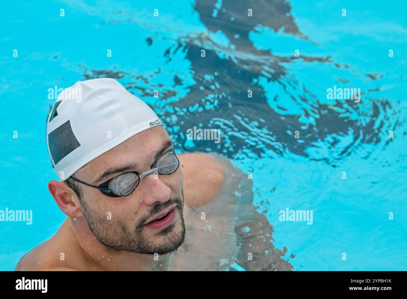 Professioneller Schwimmer Florent Manaudou, Gast des Wasserkomplexes Les Bains des Docks in Le Havre (Nordfrankreich) am 20. Dezember 2023 *** Local Capti Stockfoto