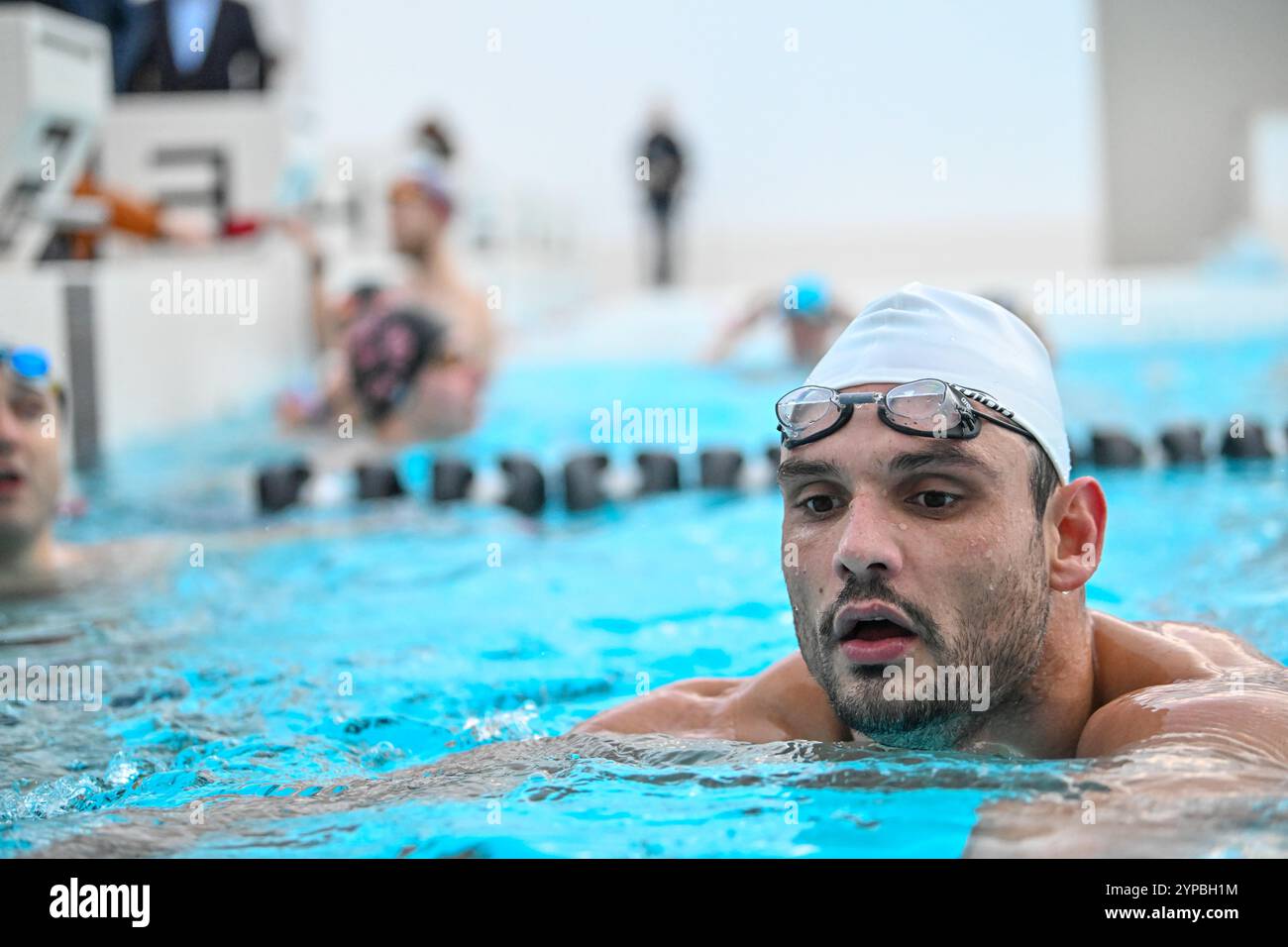 Professioneller Schwimmer Florent Manaudou, Gast des Wasserkomplexes Les Bains des Docks in Le Havre (Nordfrankreich) am 20. Dezember 2023 *** Local Capti Stockfoto