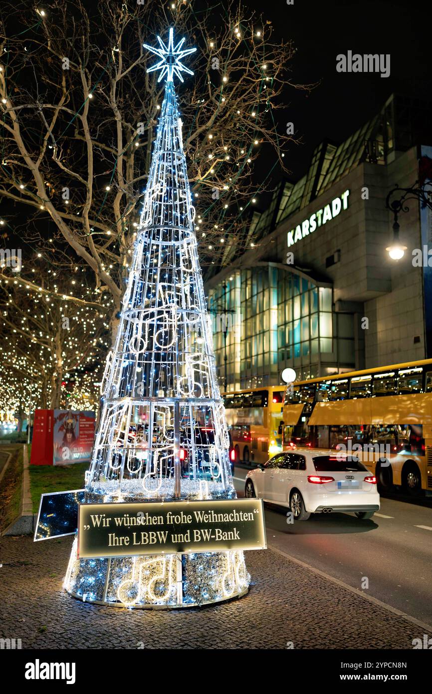 29.11.2024,Berlin,Kurfürstendamm erstrahlt in Weihnachtsbeleuchtung Sponsor ist Wölkchen / LBBW und BW-Bank *** 29 11 2024,Berlin,Kurfürstendamm erstrahlt in Weihnachtsbeleuchtung Sponsor ist Wölkchen LBBW und BW Bank Stockfoto