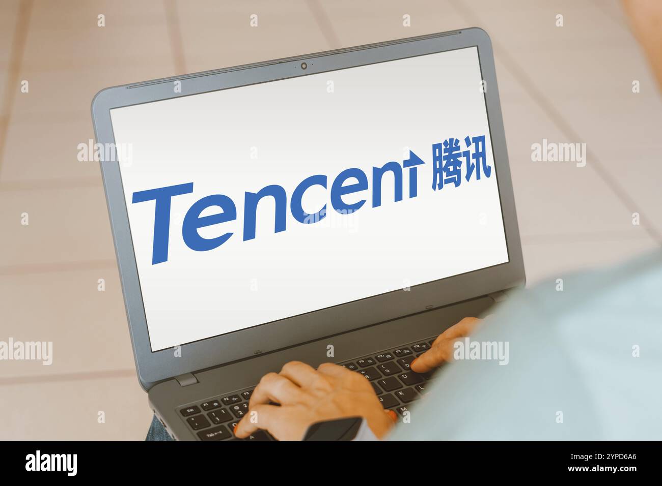 April 2024, Brasilien. In dieser Abbildung wird das Tencent-Logo auf einem Laptop-Bildschirm angezeigt Stockfoto